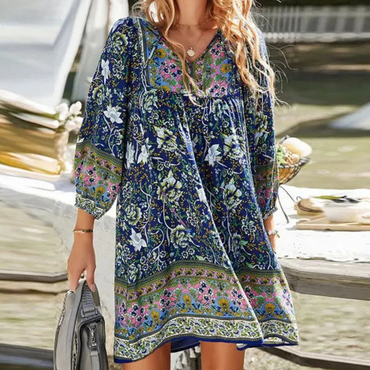 Boho-Blumenkleid – Luftig & farbenfroh im Ethno-Stil