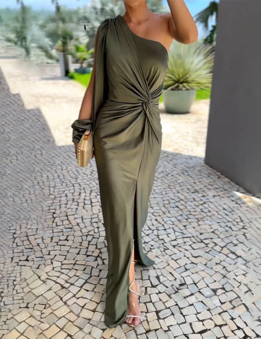 Elena One-Shoulder Maxikleid – Elegant in Olivgrün